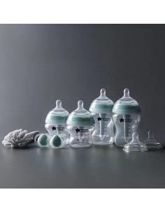 Комплект от 4 броя самостерилизиращи се бебешки шишета за хранене Tommee Tippee Advanced Anti-Colic+, 2 бр. биберони, 2 бр. з 2