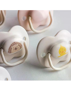 Комплект от 2 бр. ортодонтични залъгалки Tommee Tippee ANY TIME със симетричен силиконов биберон, 0-6м, розово и крем с декор 2