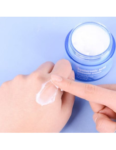 JIGOTT ZENZIA HYALURONIC ACID AMPOULE CREAM 2