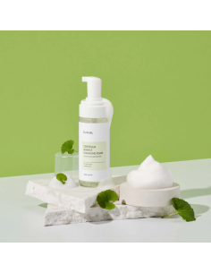 iUNIK Centella Bubble Cleansing Foam 2