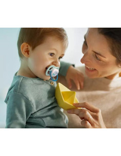 Ортодонтични залъгалки Philips-Avent Ultra Air Happy, 2 броя, със стерилизаторна кутия, надпис/лодка, 0-6м