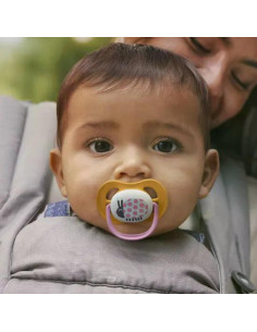 2 броя ортодонтски силиконови залъгалки Philips AVENT SCF080/27 Ultra Air Happy, 6-18м, с декорация в розово, в кутия за стер 2