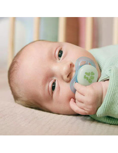 2 бр. светещи в тъмното ортодонтски залъгалки за новородени Philips AVENT SCF075/18 Ultra Start Night, в синьо и зелено с дек 2