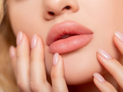 Зимна грижа за лицето и устните – как да избегнем сухота и напукване